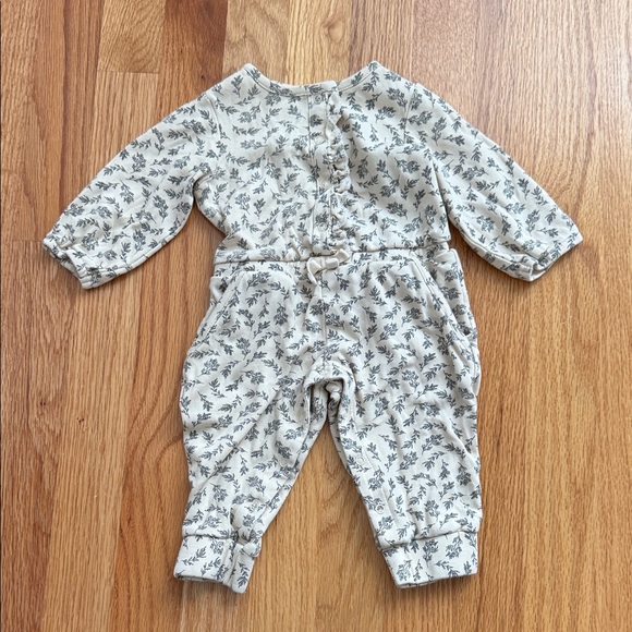 Colored Organics Other - Colored Organics Floral Baby Jumpsuit